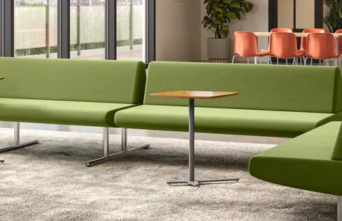 SixE 4-leg armchair | HOWE Moving Design SixE 4-leg armchair | HOWE Moving Design