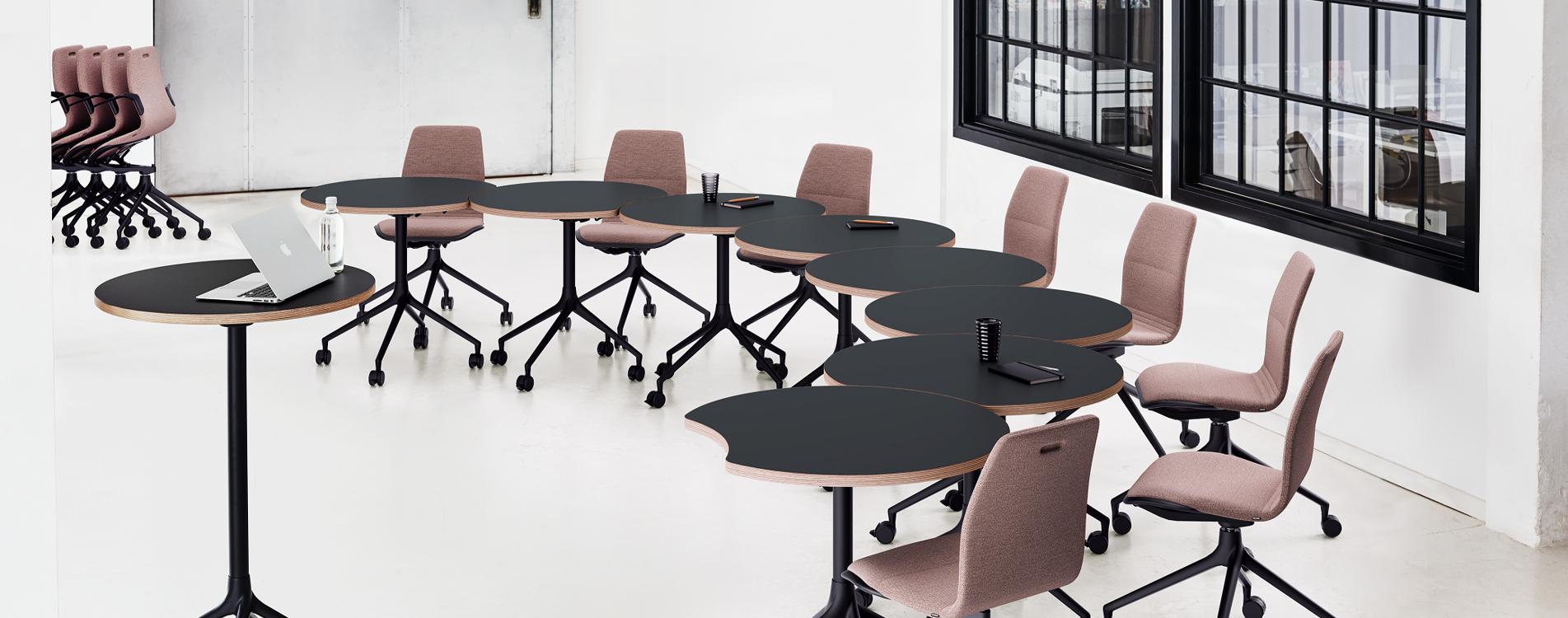 AS series (AS100 chairs and AS400 plus AS500 tables) installation 