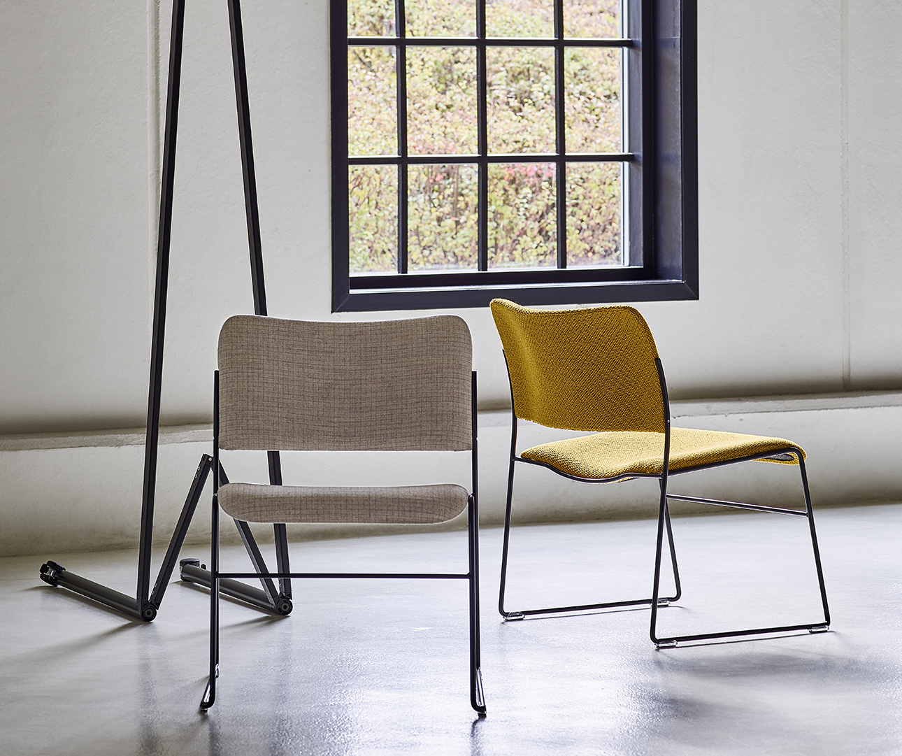 The original 40/4 lounge chair | HOWE Moving Design